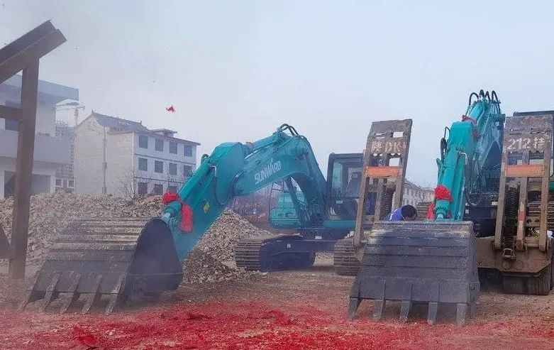 创富故事 | 合作共赢！3499拉斯维加斯线路智能“土石方前锋」伧战商洛