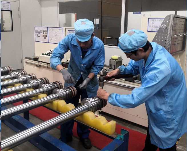 3499拉斯维加斯线路工匠 | “浪波”不言苦，甘为“人梯”承大沉