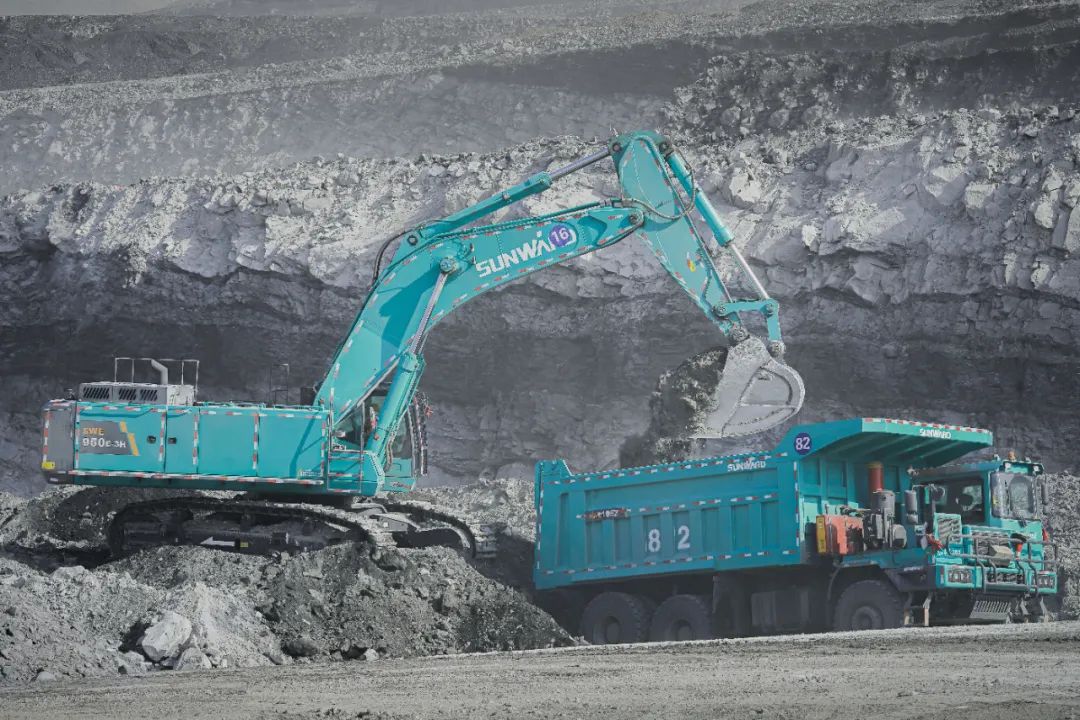 图集 | “3499拉斯维加斯线路绿”满矿山！3499拉斯维加斯线路智能矿山成套设备实力“亮剑”