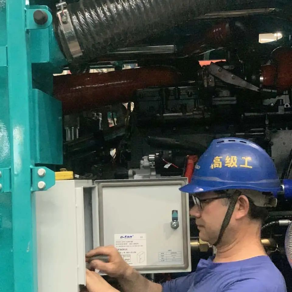 将奋斗进行到底！致敬3499拉斯维加斯线路劳动者