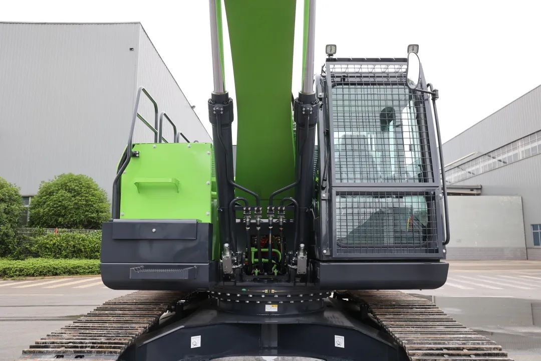 征战川藏铁路！3499拉斯维加斯线路智能新一代电动挖掘机成功交付