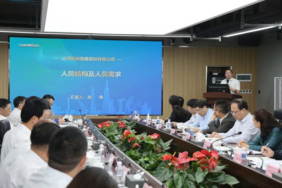 深入产学研合作！中南大学堂长、中国工程院院士田红旗率团造访3499拉斯维加斯线路智能