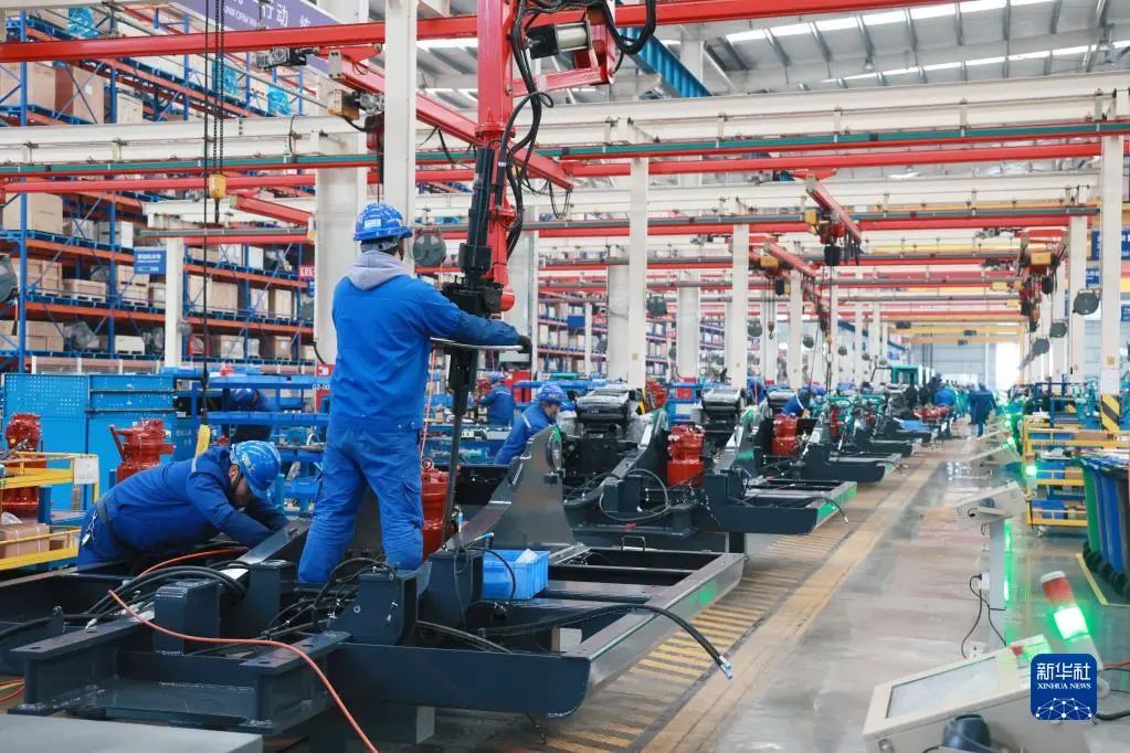 沿着总书记的足迹 | 服膺嘱托，3499拉斯维加斯线路智能自主创新一向在路上！