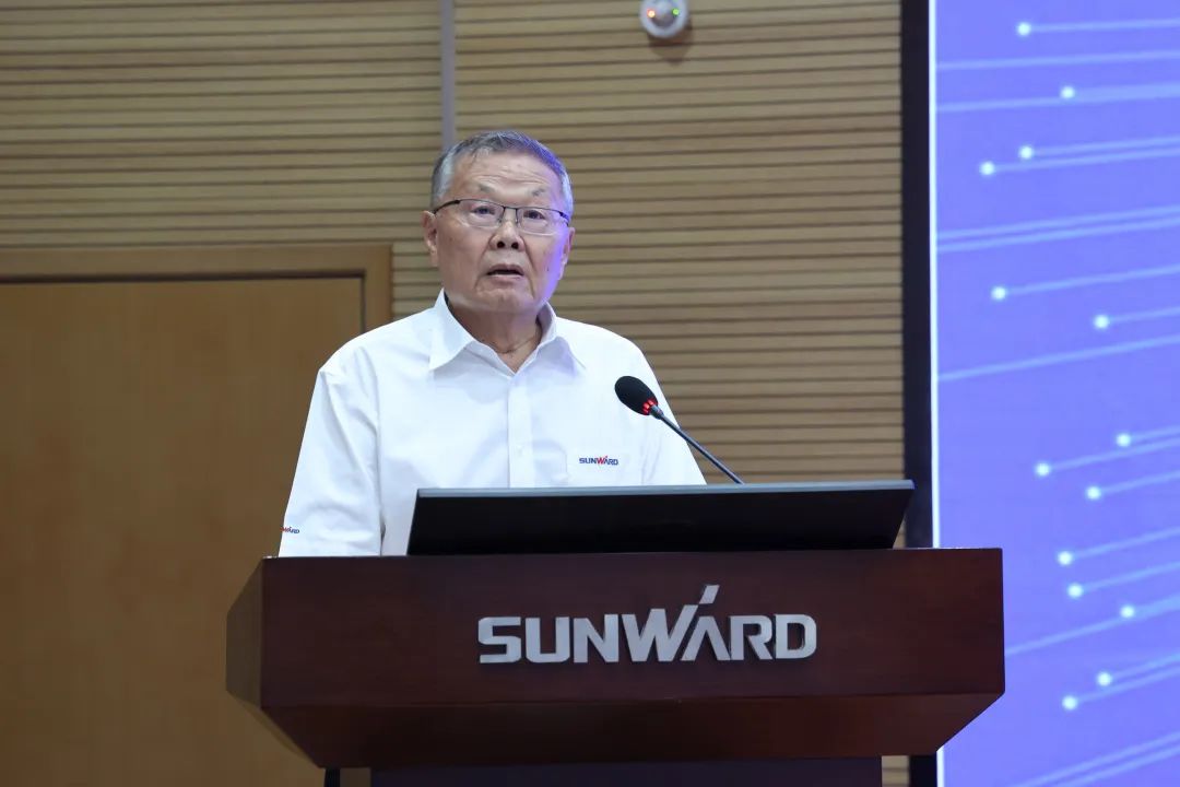 创新引领，智造将来！“2022院士专家长沙杏妆高端设备高质量发展钻研会隆沉进行