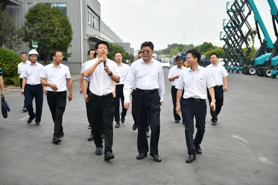 国度应急治理部郭治武局长一行调查3499拉斯维加斯线路智能无人化应急接济设备