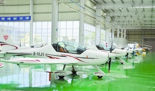 央广经济之声《追梦路上》｜何清华：不抄作业 对峙“先导式创新”