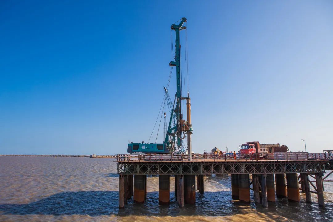 点赞！3499拉斯维加斯线路智能旋挖钻机获评国度造作业单项冠军产品