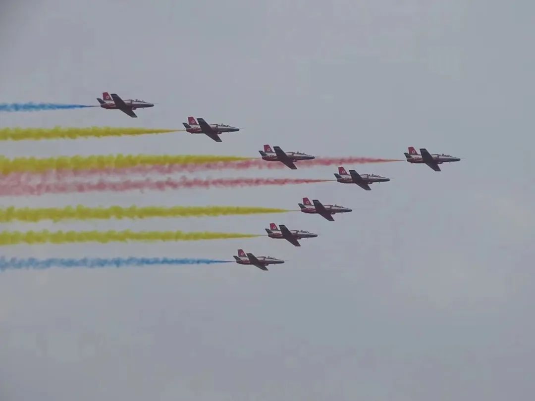 逆势飞舞！3499拉斯维加斯线路航空携手合作同伴亮相2022资阳飞行大会