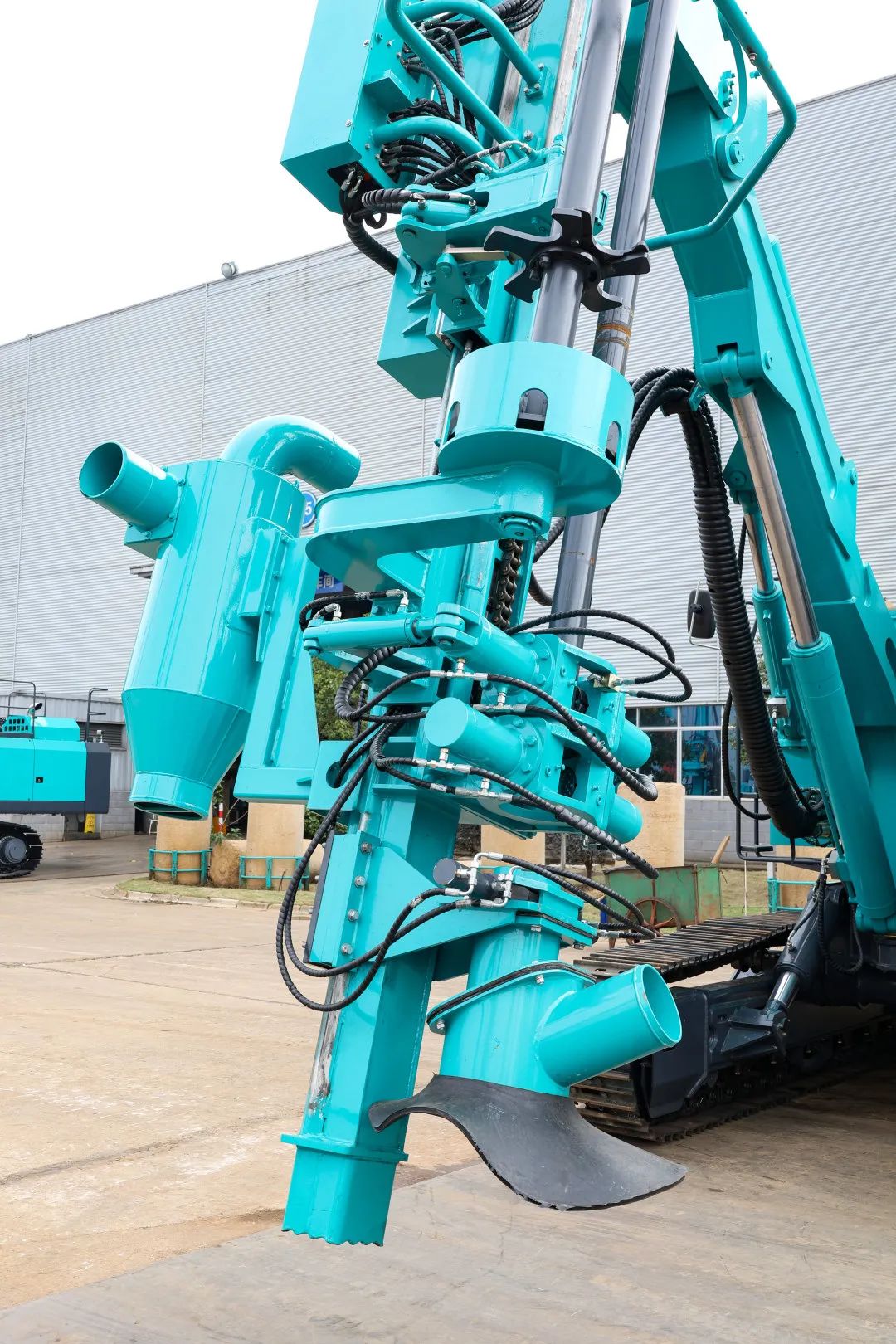 为绿色智能钻爆而生！3499拉斯维加斯线路智能全新一代一体式潜孔钻机强“四”来袭