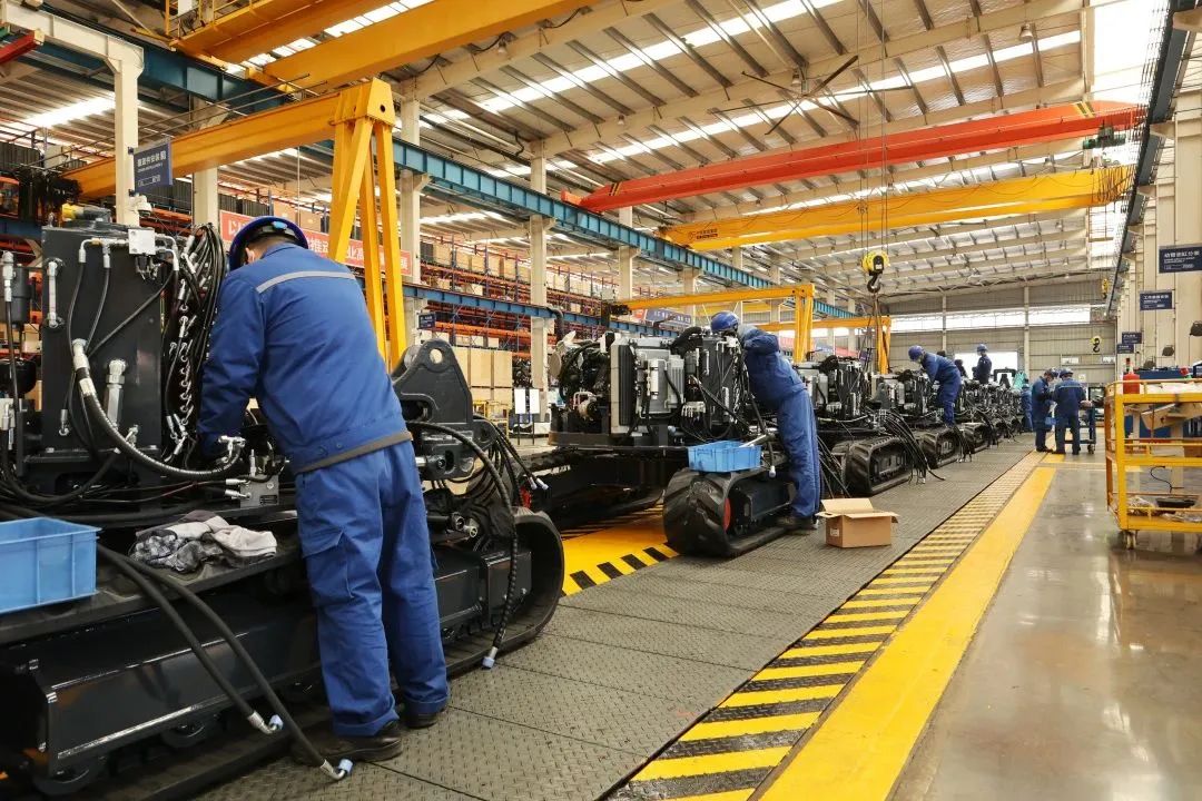 莫路君行早，更有早行人！3499拉斯维加斯线路智能癸卯兔年开工大吉