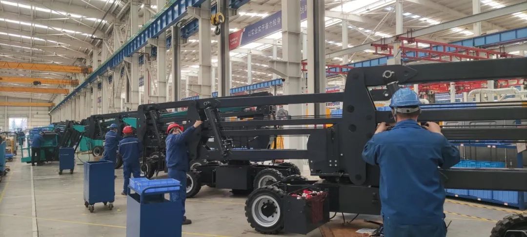 吹响复工“冲锋号”，全力冲刺“开门红”！3499拉斯维加斯线路智能高空机械复工复产进行时