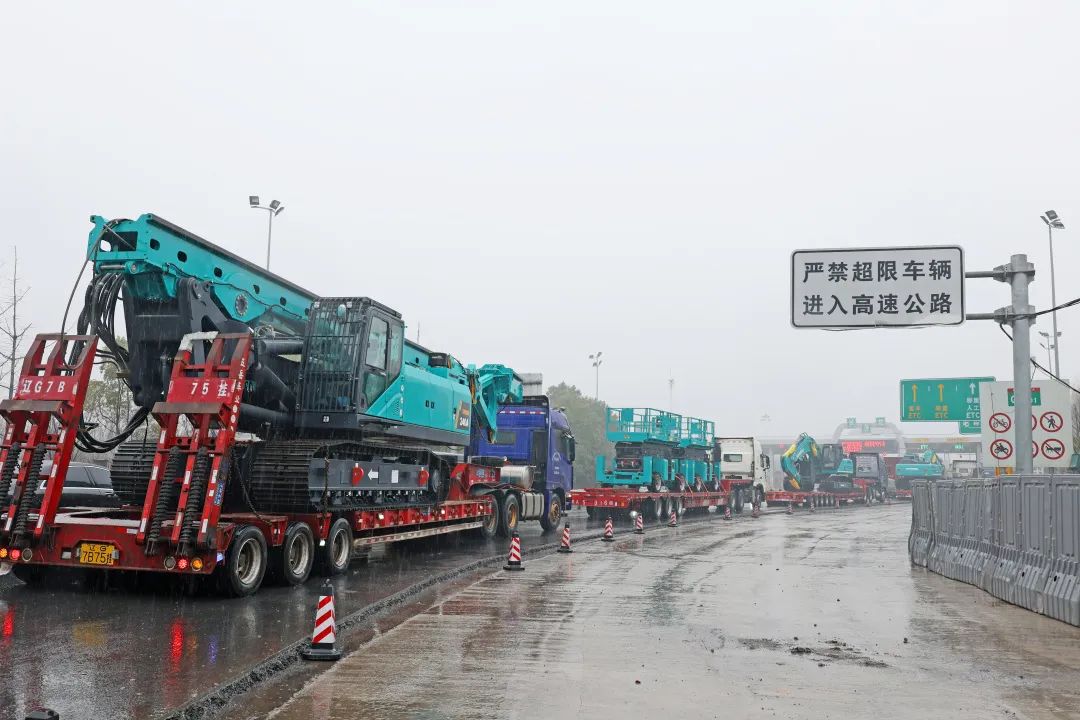 新局新篇，宏兔启航！3499拉斯维加斯线路智能超200台套设备集中发货