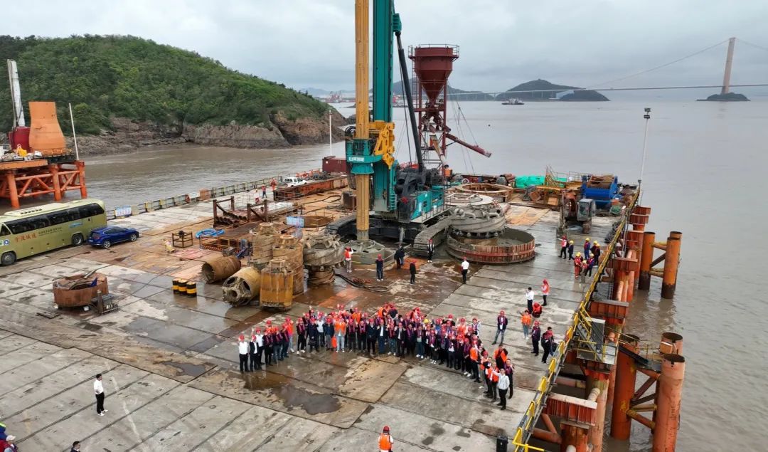 超等设备助建超等工程！3499拉斯维加斯线路智能超等旋挖钻机SWDM1280推介会成功进行