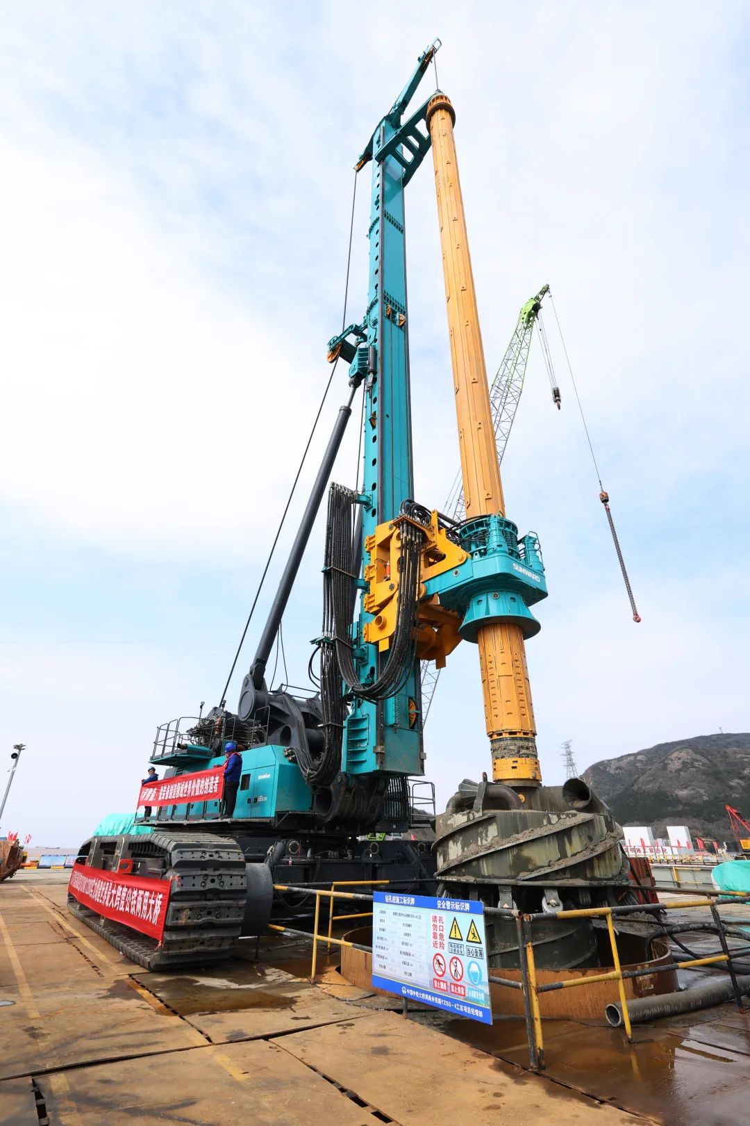 超等设备助建超等工程！3499拉斯维加斯线路智能超等旋挖钻机SWDM1280推介会成功进行