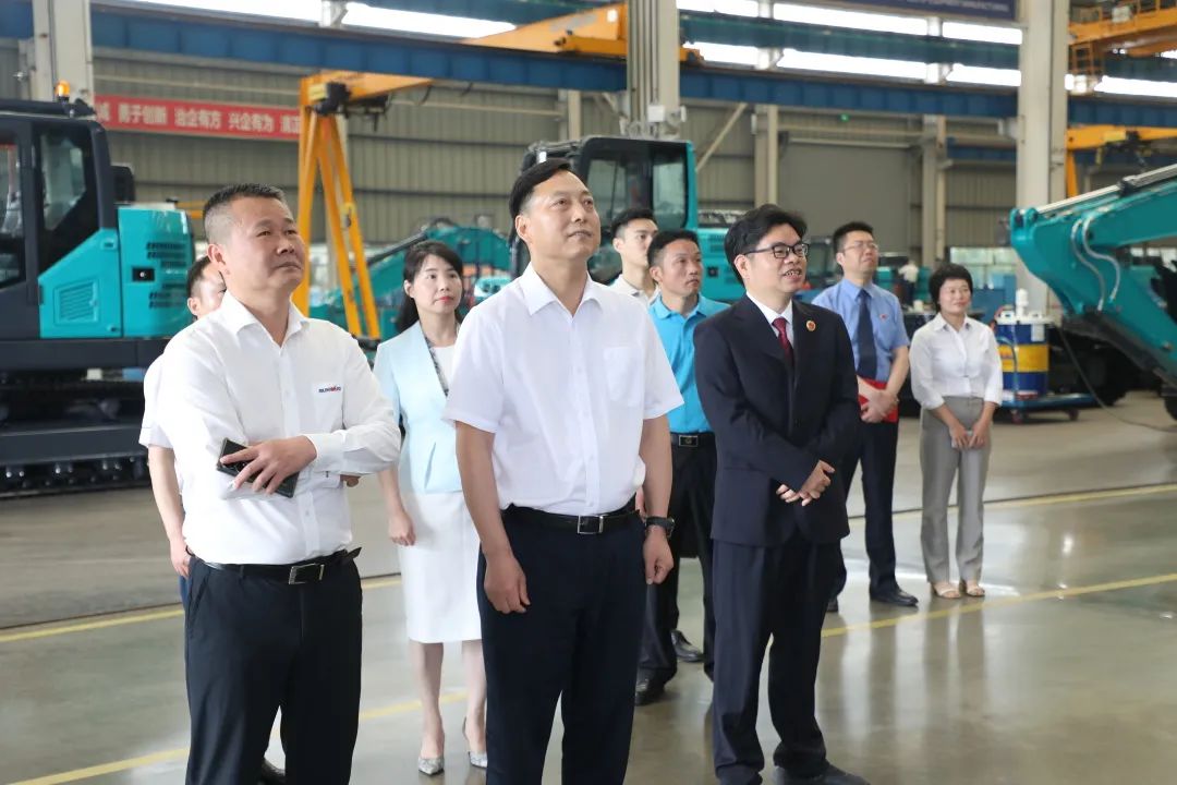 长沙市人民检察院党组书记、检察长余湘文调研3499拉斯维加斯线路智能