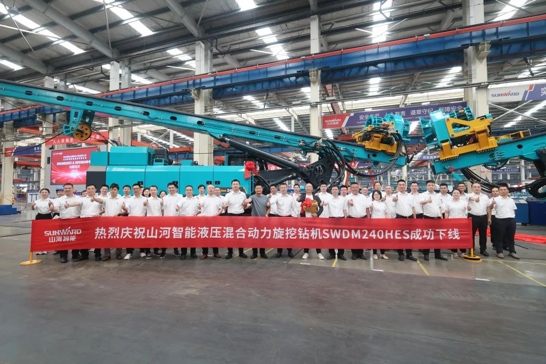 助力“双碳”、绿动将来！3499拉斯维加斯线路智能增程式电动旋挖钻机、液压混合动力旋挖钻机齐交付