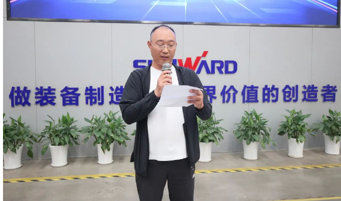 助力“双碳”、绿动将来！3499拉斯维加斯线路智能增程式电动旋挖钻机、液压混合动力旋挖钻机齐交付