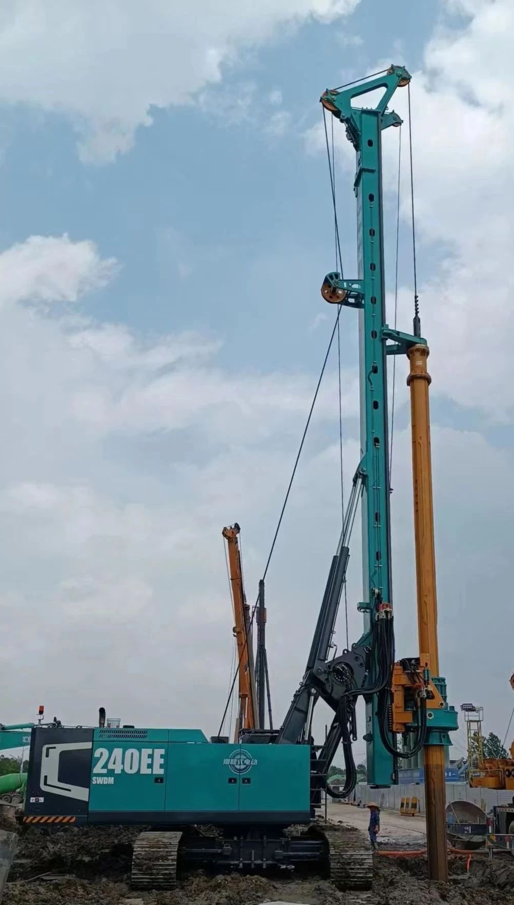 前途即巅峰！3499拉斯维加斯线路智能增程式电动旋挖钻机硬核给“利”