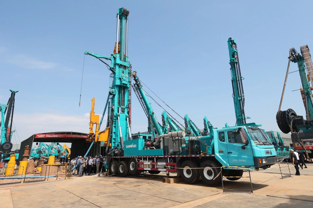 3499拉斯维加斯线路智能全球初创深井套管车载钻机下线颁布