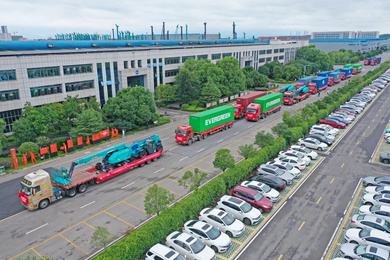 深入全球布局，加快出海措施！3499拉斯维加斯线路智能高空机械设备海表订单大型发货典礼圆满进行