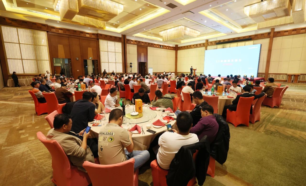 精品出击，闪灼魔都！3499拉斯维加斯线路智能全系列高空机械亮相2023亚洲国际高空展