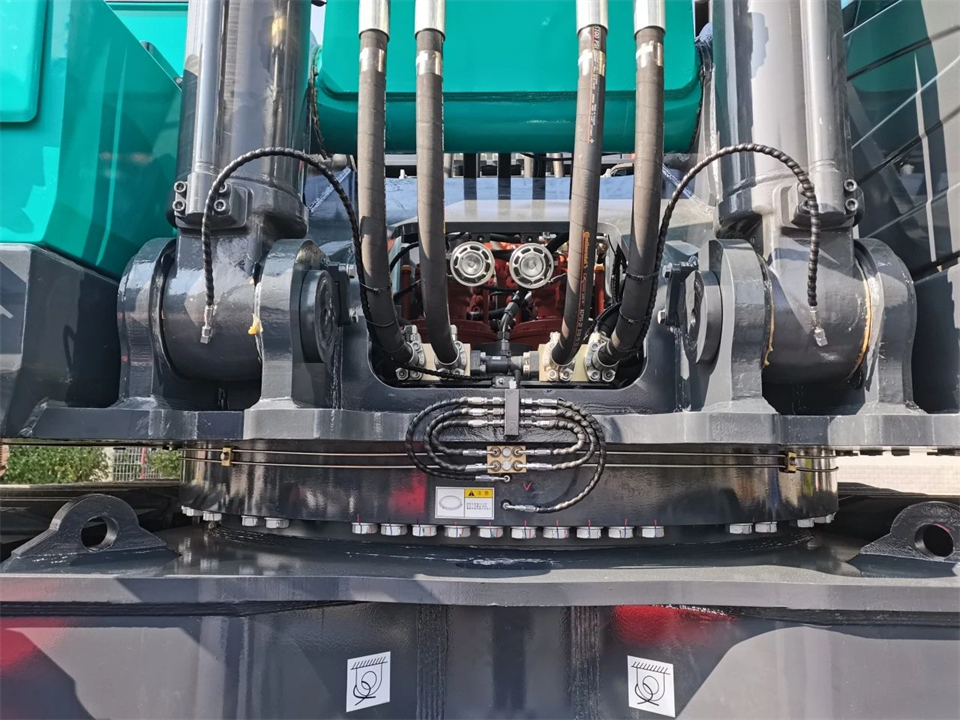 定造开发、职能更强！3499拉斯维加斯线路智能SWE750ELR加长臂液压挖掘机下线交付