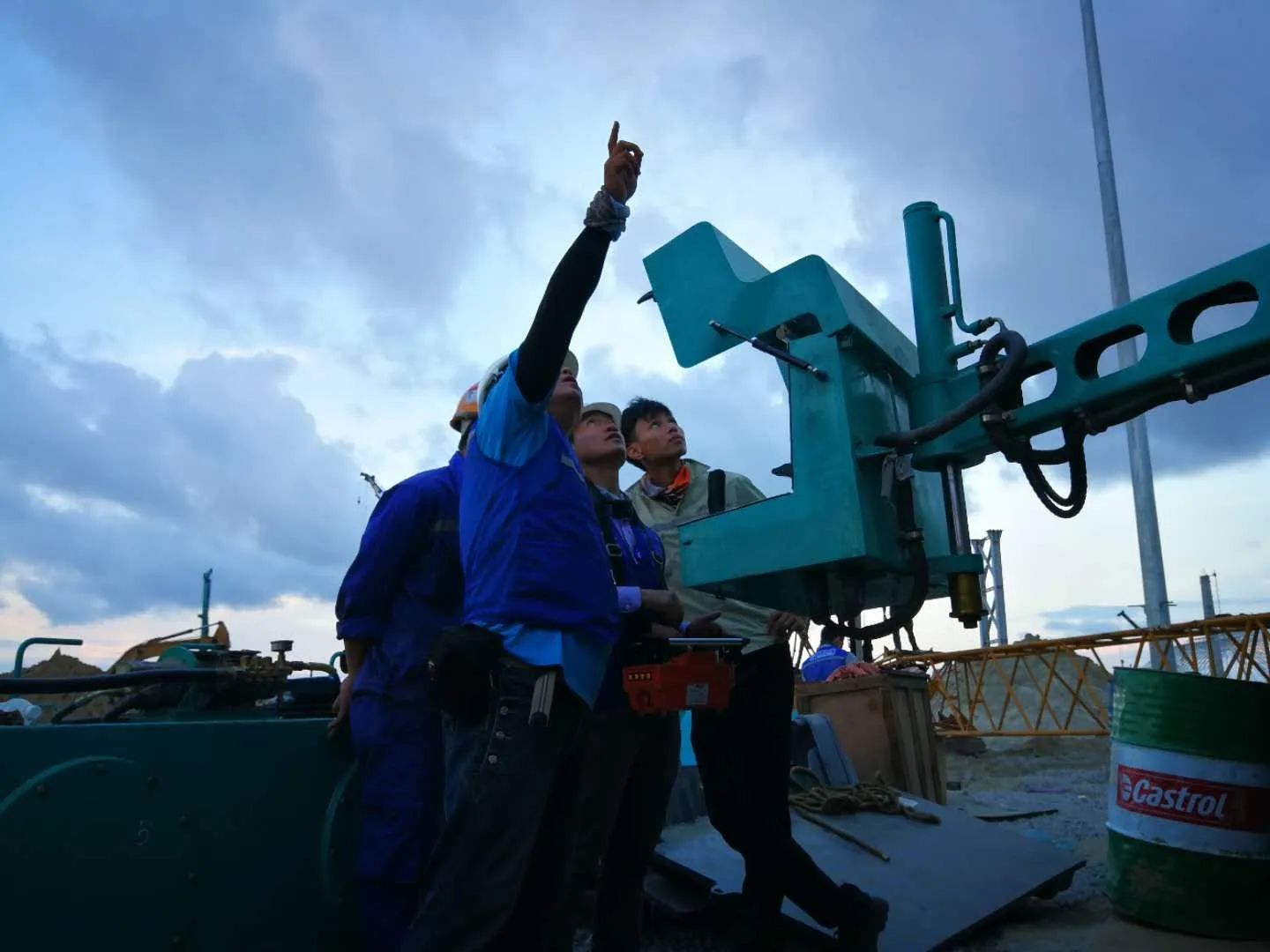 看3499拉斯维加斯线路工匠们若何用一双巧手“拿捏”工作、创造“事业”