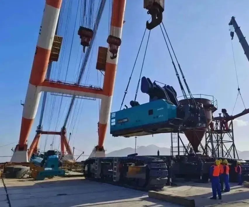 全面得胜！3499拉斯维加斯线路智能超等旋挖钻机圆满实现甬舟铁路西堠门公铁两用大桥桩基施工工作