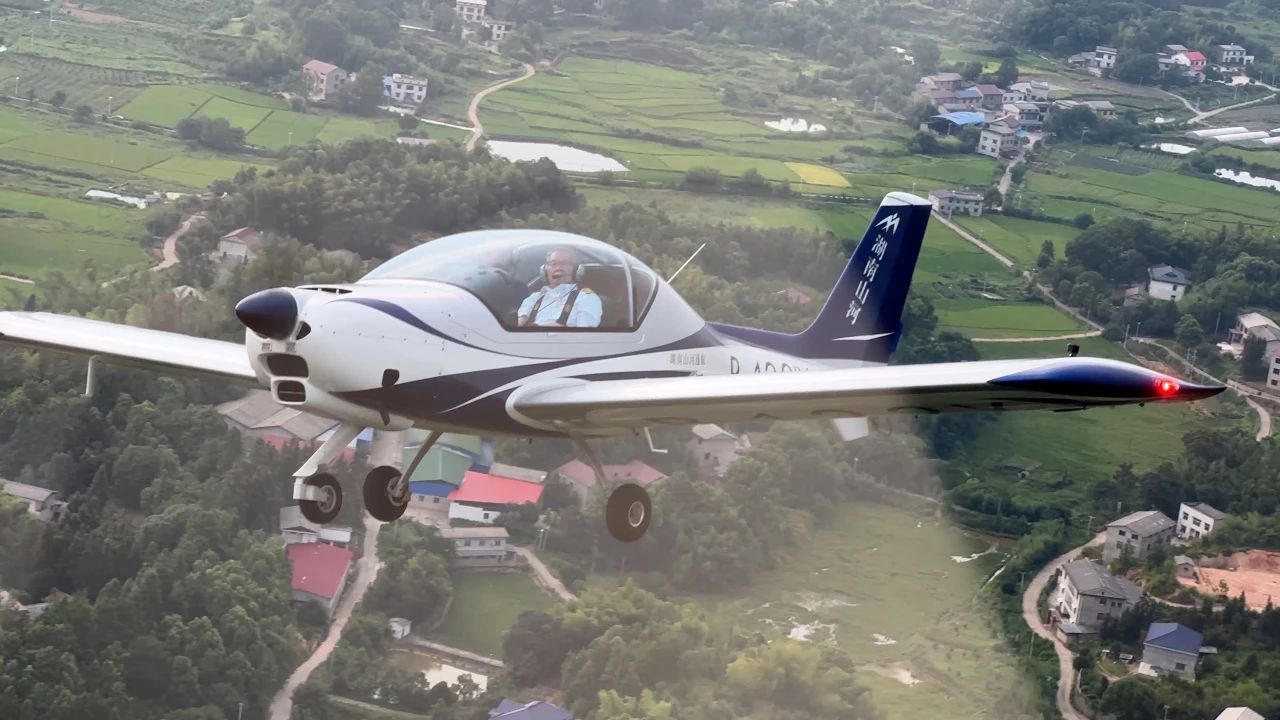 二十载磨砺，“阿若拉”飞机累计飞行功夫突破11万幼时！