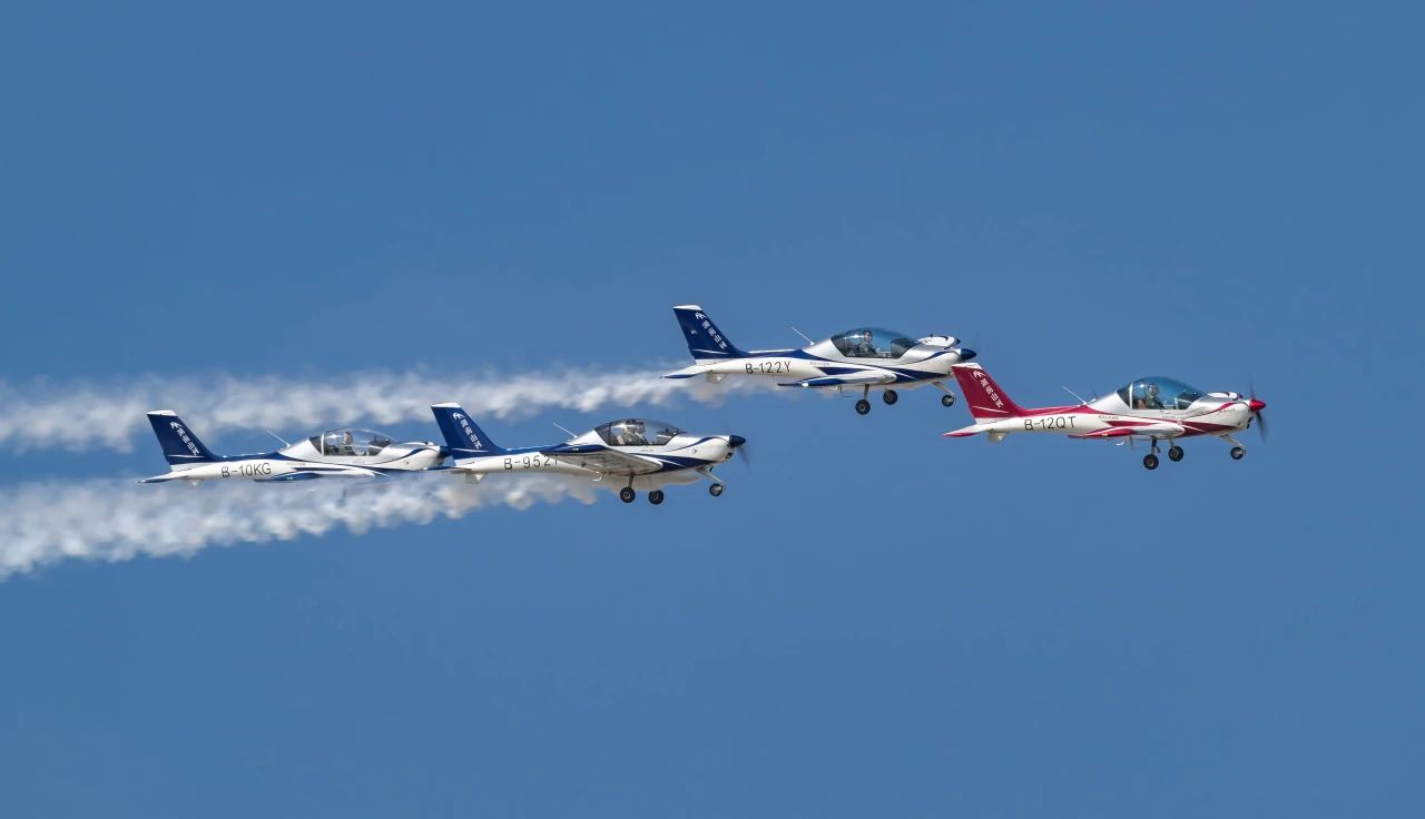 二十载磨砺，“阿若拉”飞机累计飞行功夫突破11万幼时！