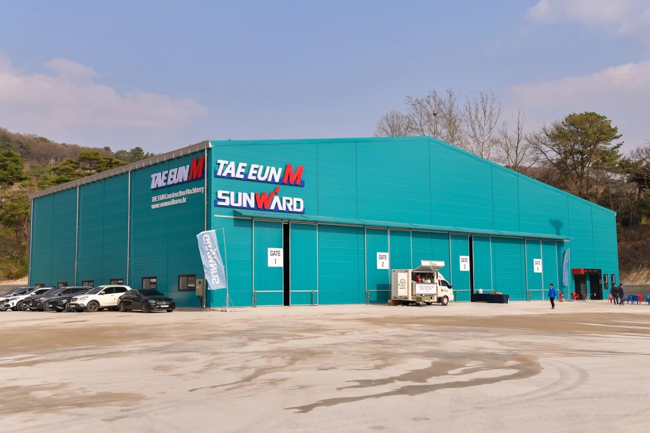 3499拉斯维加斯线路韩国保险中心开业庆典暨“3499拉斯维加斯线路杯”高尔夫球赛圆满进行