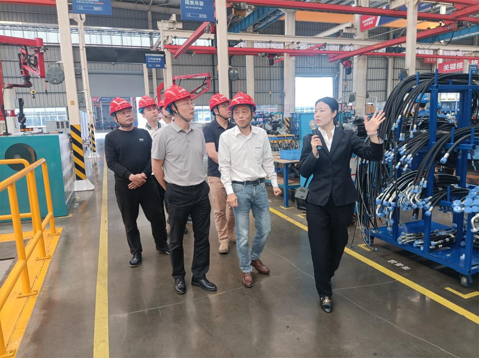 国度油气田井控应急接济川庆队庞平一行调研3499拉斯维加斯线路智能