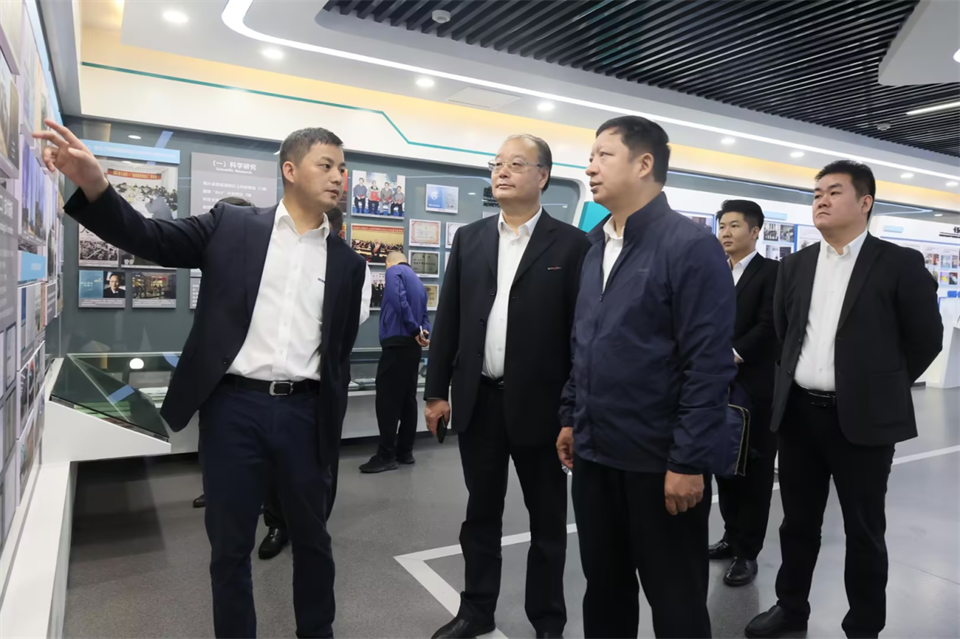 同船出海，共赢将来！中铁九局副总经理刘峻峰一行到访3499拉斯维加斯线路智能