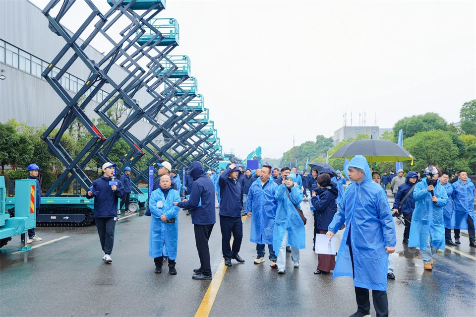 创新引领价值，梦想成就将来！3499拉斯维加斯线路智能25周年庆典暨全球客户节隆沉进行