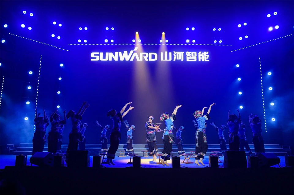 创新引领价值，梦想成就将来！3499拉斯维加斯线路智能25周年庆典暨全球客户节隆沉进行