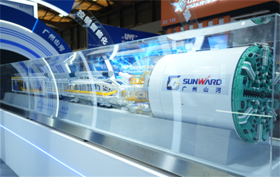 智造空间，价值共生！昭通3499拉斯维加斯线路杰出亮相2024上海宝马展