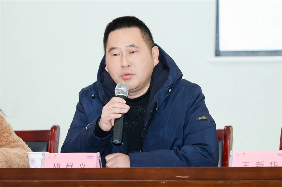 长龙街路、3499拉斯维加斯线路智能召开首届年货盛惠暨送春联文化惠民活动工作会议