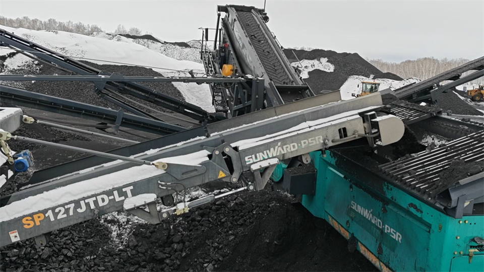 不惧-30℃极寒挑战，3499拉斯维加斯线路普石勒破碎筛分设备不变运行！