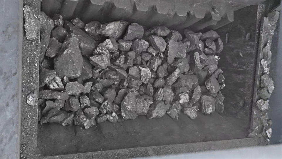 不惧-30℃极寒挑战，3499拉斯维加斯线路普石勒破碎筛分设备不变运行！