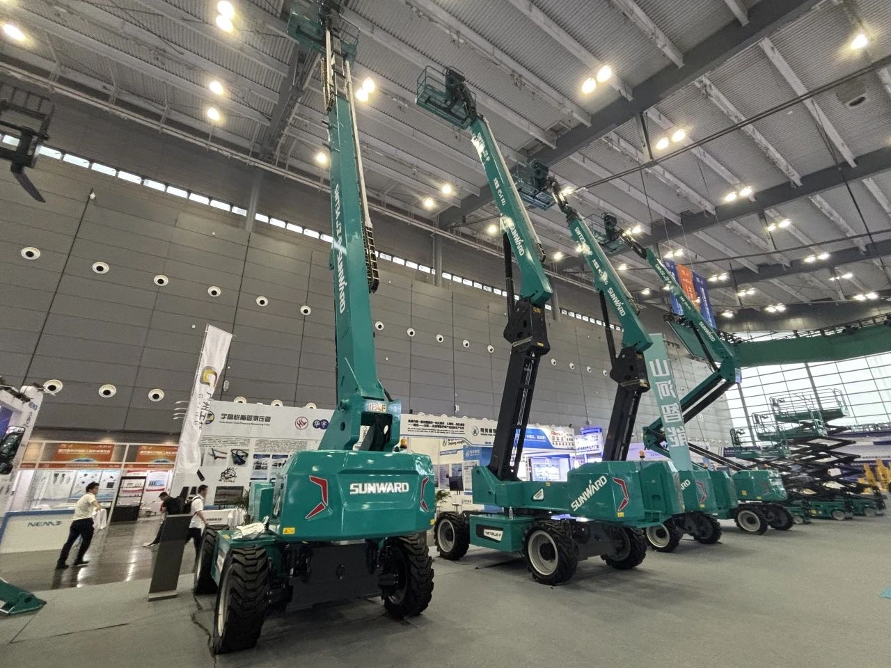 2025 CICEE | 3499拉斯维加斯线路智能SWT34JE-P电动直臂式高空作业平台沉磅颁布！