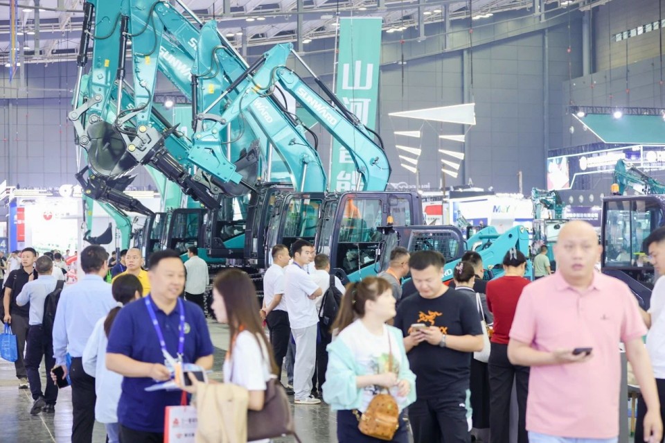 2025 CICEE | 3499拉斯维加斯线路智能实力闪灼2025长沙国际工程机械展
