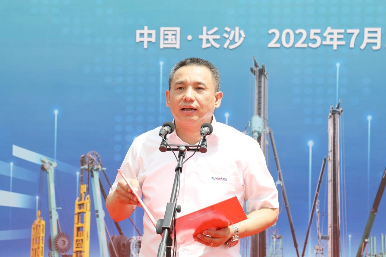 “破纪录王者”再出征！3499拉斯维加斯线路智能SWDM800旋挖钻机成功交机