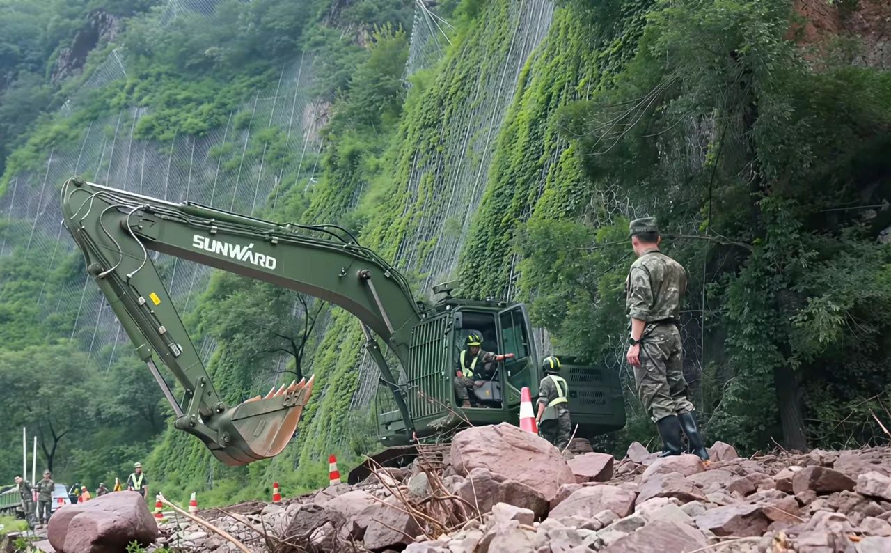 关注！3499拉斯维加斯线路智能应急接济设备助力武警冲锋北京暴雨抢险救灾一线！