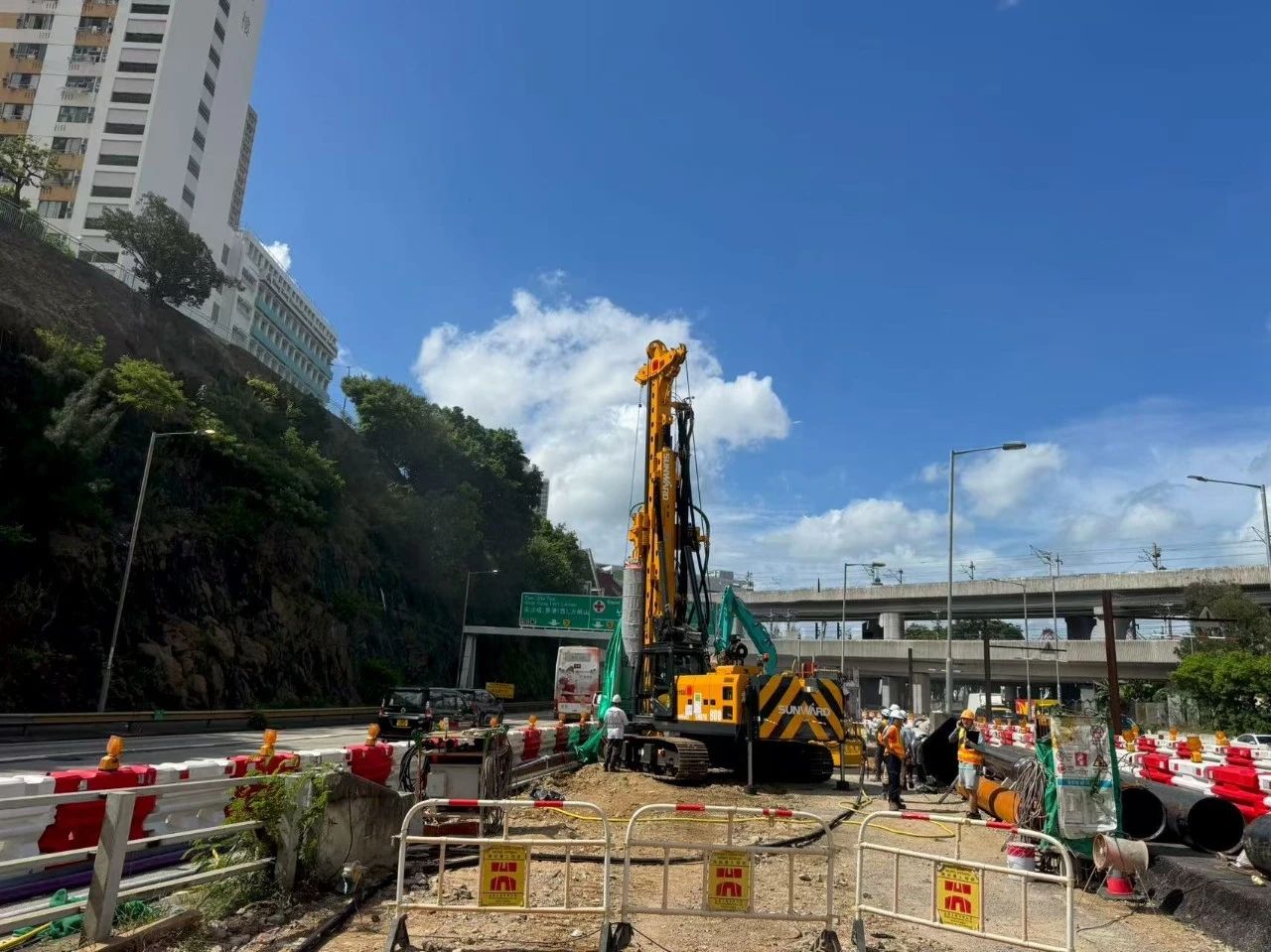 硬核首秀！3499拉斯维加斯线路智能SWDTH800大直径潜孔锤钻机进击香港市场