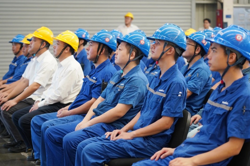 3499拉斯维加斯线路智能组织集中收看留想中国人民抗日战争暨世界反法西斯战争成功80周年大会