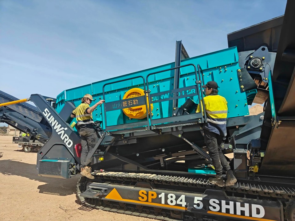 高效环保深受认可！3499拉斯维加斯线路智能破碎筛分设备首进澳洲市场