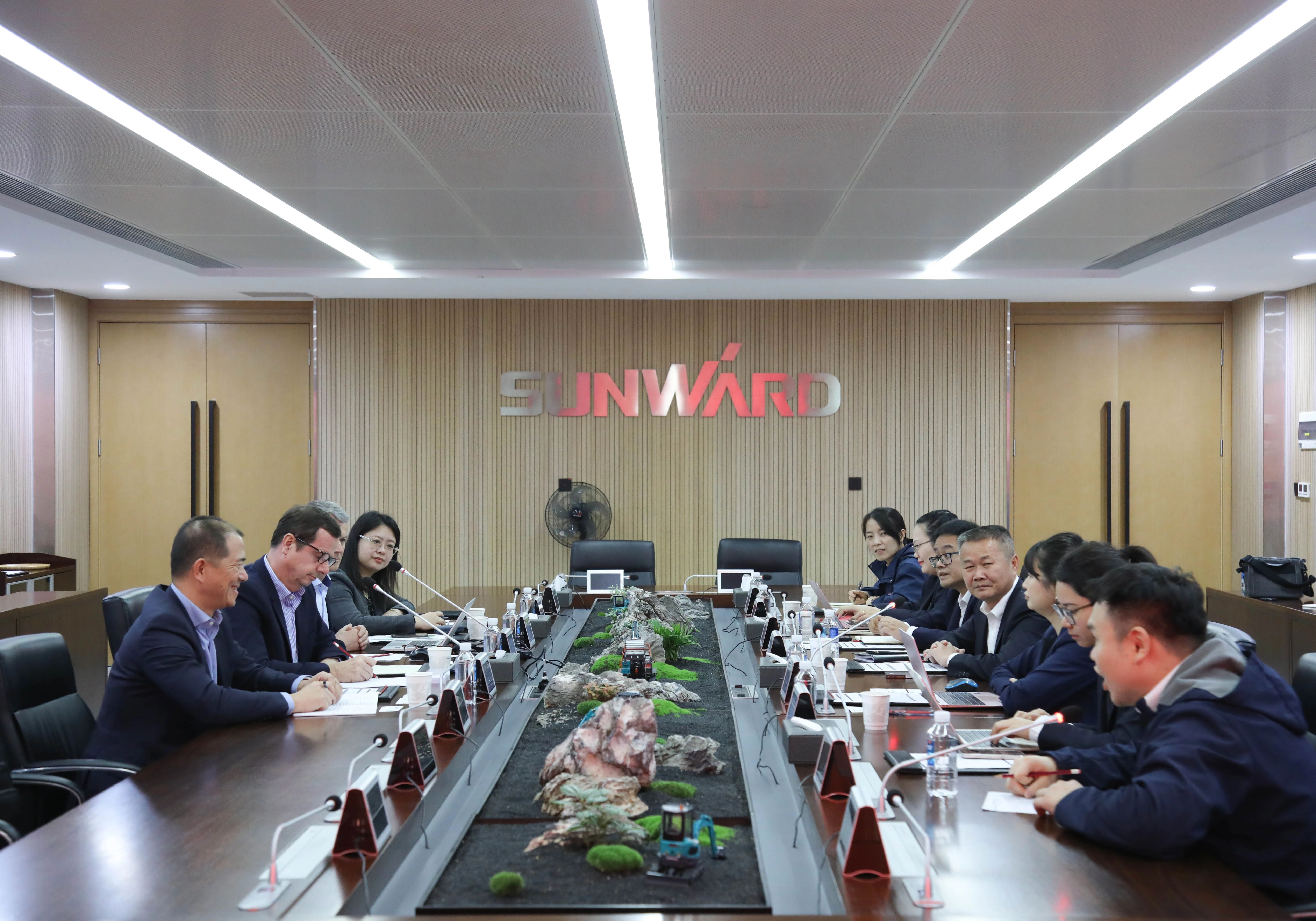 法巴租赁集团到访3499拉斯维加斯线路智能，共拓合作新篇章