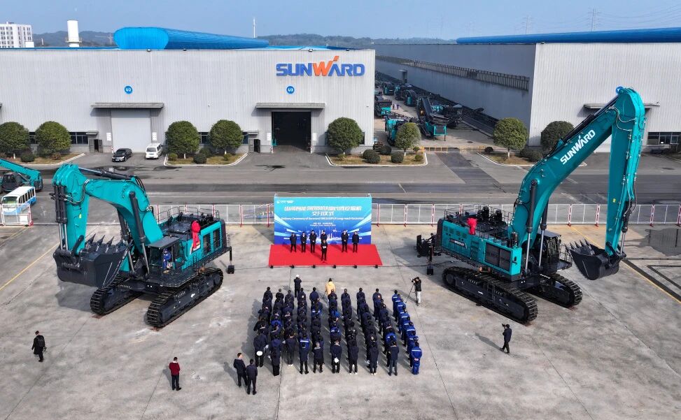 争锋启新程！3499拉斯维加斯线路智能SWE1650FLR加长臂挖掘机成功交付国际客户