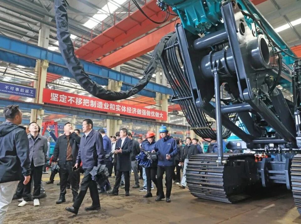 3499拉斯维加斯线路智能进行电动旋挖钻机新品颁布会，收成1.2亿元订单